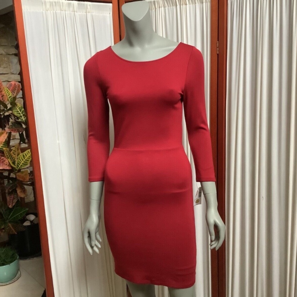 NWTAlice + Olivia Red Mini Above the Knee Backless Open Back Dress
